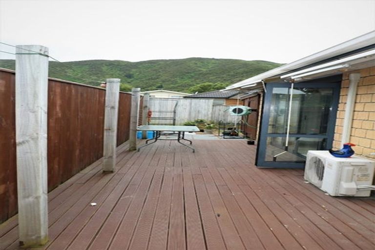 Photo of property in 37 Fraser Colman Grove, Wainuiomata, Lower Hutt, 5014