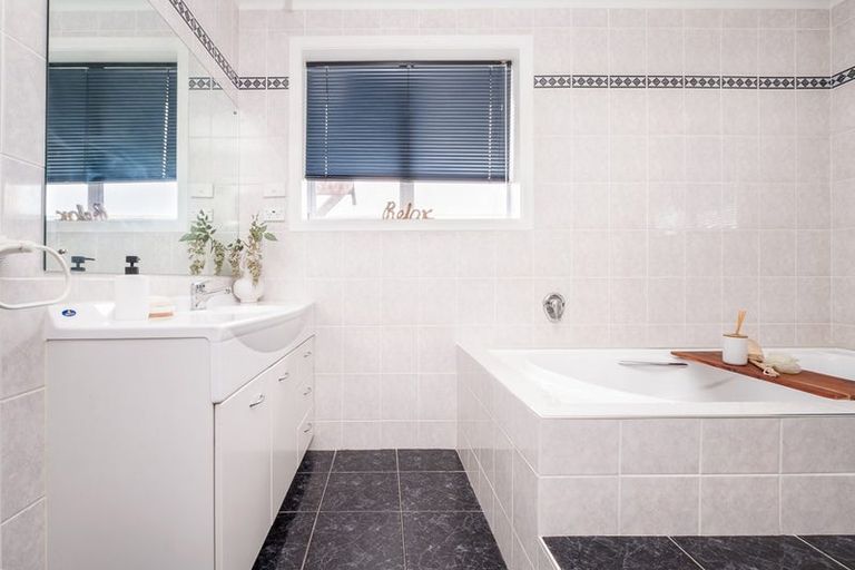 Photo of property in 175 Beach Road, North New Brighton, Christchurch, 8083