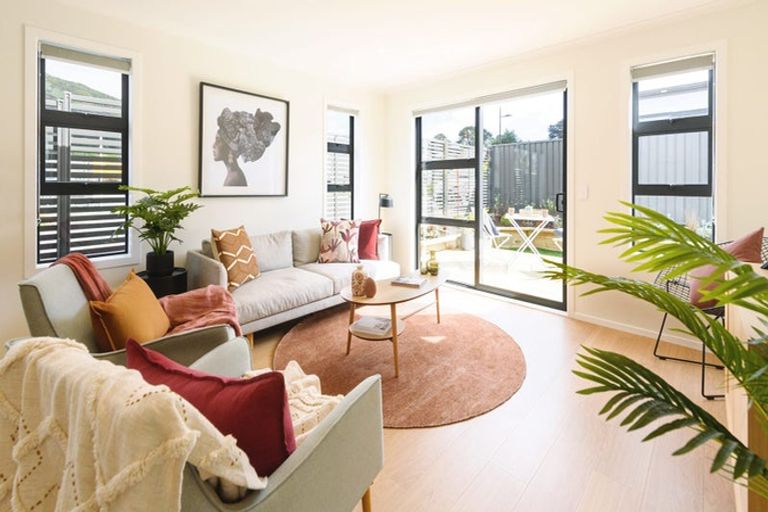 Photo of property in 2 Ropata Te Ao Way, Otaki, 5512