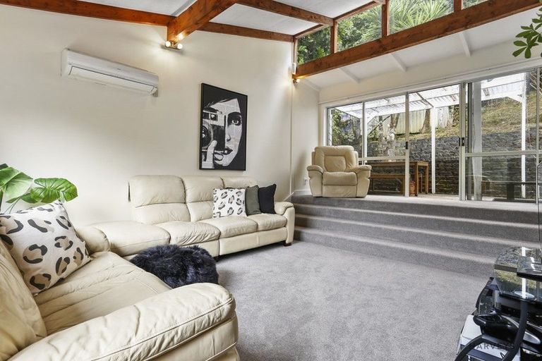 Photo of property in 68 Wood Bay Road, Titirangi, Auckland, 0604