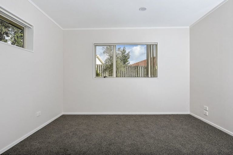Photo of property in 45 Martin Jugum Lane, Ranui, Auckland, 0612