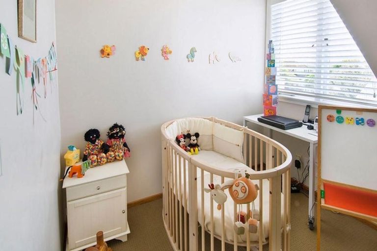 Photo of property in 5 Cameron Street, Takapuna, Auckland, 0622