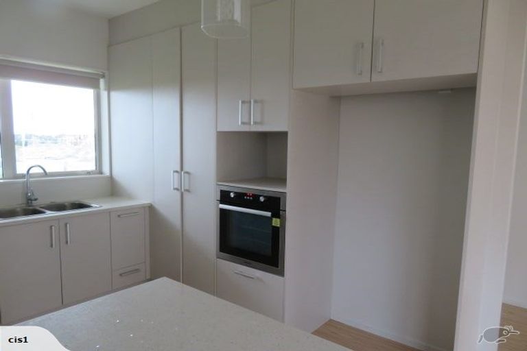 Photo of property in 70 Pencaitland Drive, Flat Bush, Auckland, 2019