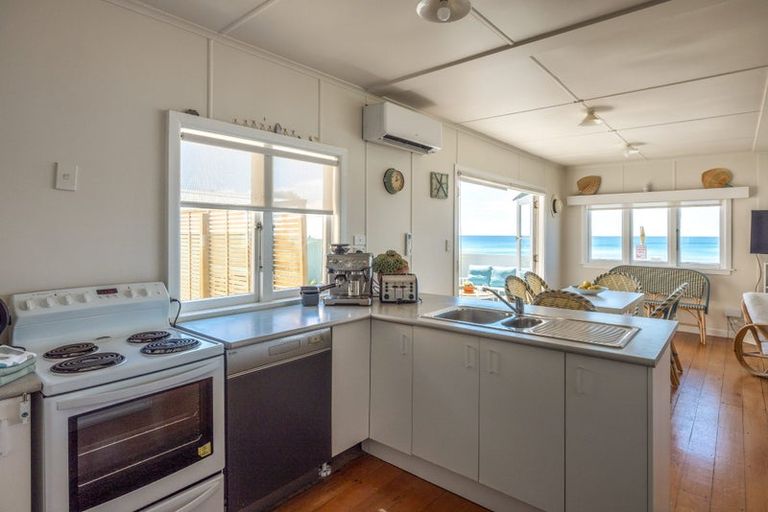 Photo of property in 35 The Strand, Onetangi, Waiheke Island, 1081