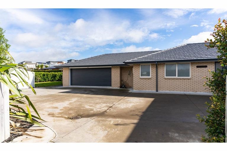 Photo of property in 24 Longview Street, Mangawhai, 0505