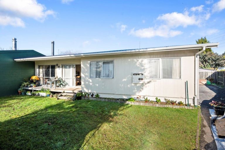 Photo of property in 2b Cherrywood Place, Western Heights, Rotorua, 3015