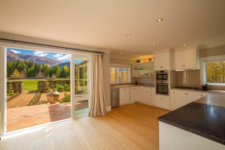 Photo of property in Millbrook Resort, 3 Chalmers Close, Arrowtown, 9371