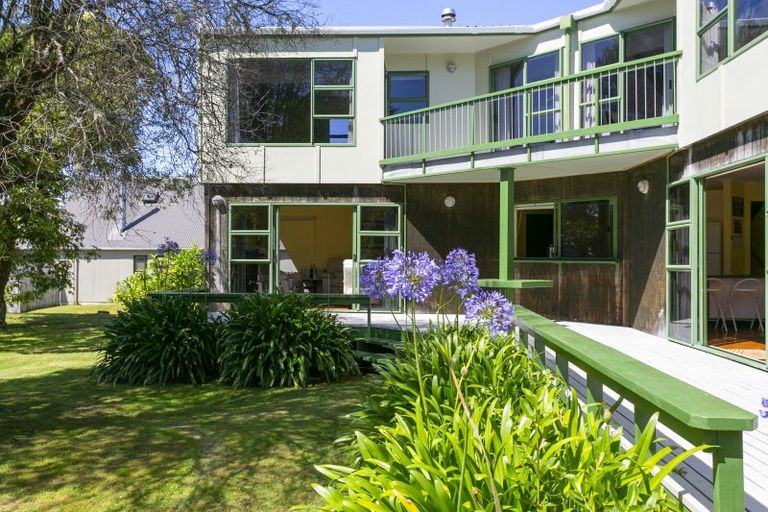 Photo of property in 30 Pihanga Road, Kuratau, Turangi, 3381