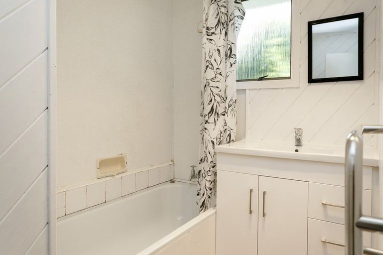 Photo of property in 20 Glengarry Place, Hilltop, Taupo, 3330