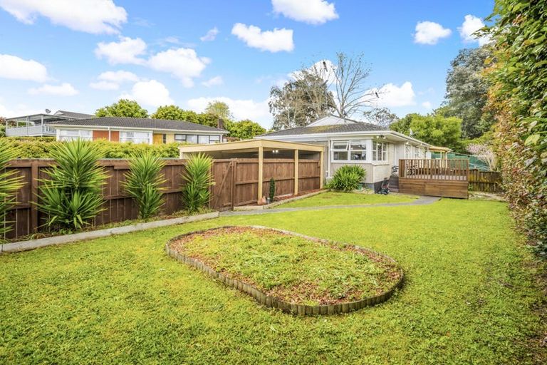 Photo of property in 1/55 Ennis Avenue, Pakuranga Heights, Auckland, 2010