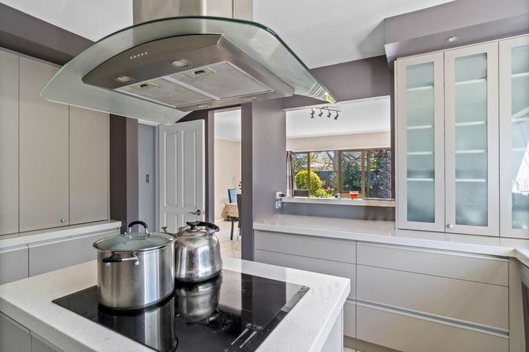 Photo of property in 9 Calverton Place, Halswell, Christchurch, 8025