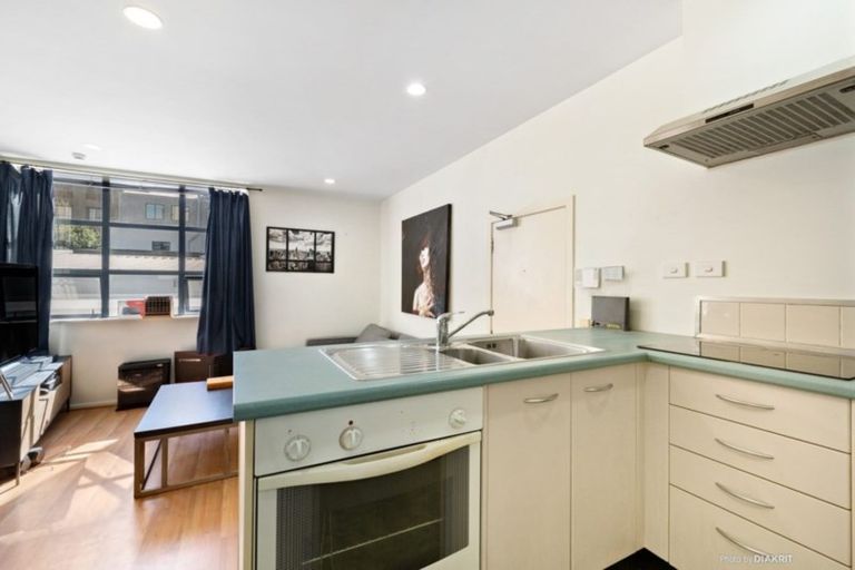 Photo of property in Atlas House, 15b/22 Ghuznee Street, Te Aro, Wellington, 6011