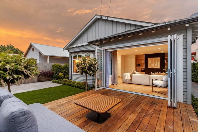 Photo of property in 112 Westminster Street, St Albans, Christchurch, 8014