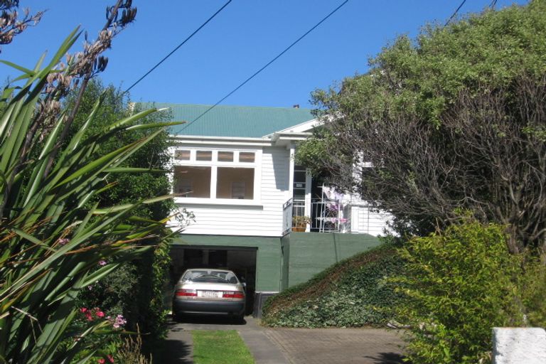 Photo of property in 30 Imperial Terrace, Melrose, Wellington, 6022