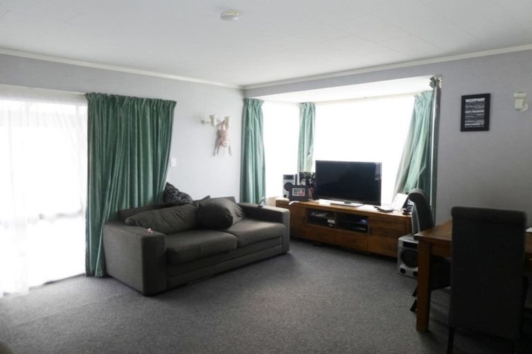 Photo of property in 14 Haselden Street, Westport, 7825