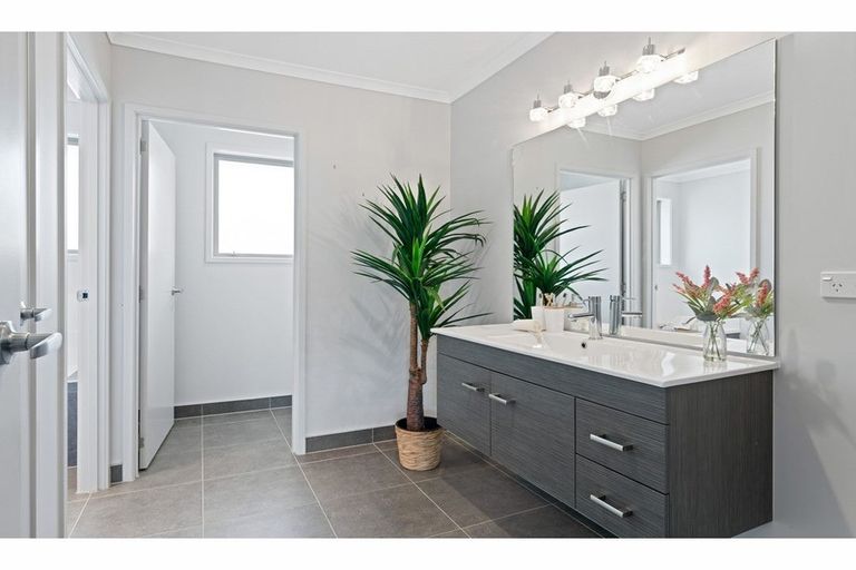 Photo of property in 4 Kedge Drive, Mangawhai, 0505