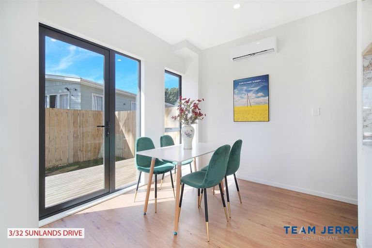 Photo of property in 3/32 Sunlands Drive, Manurewa, Auckland, 2102