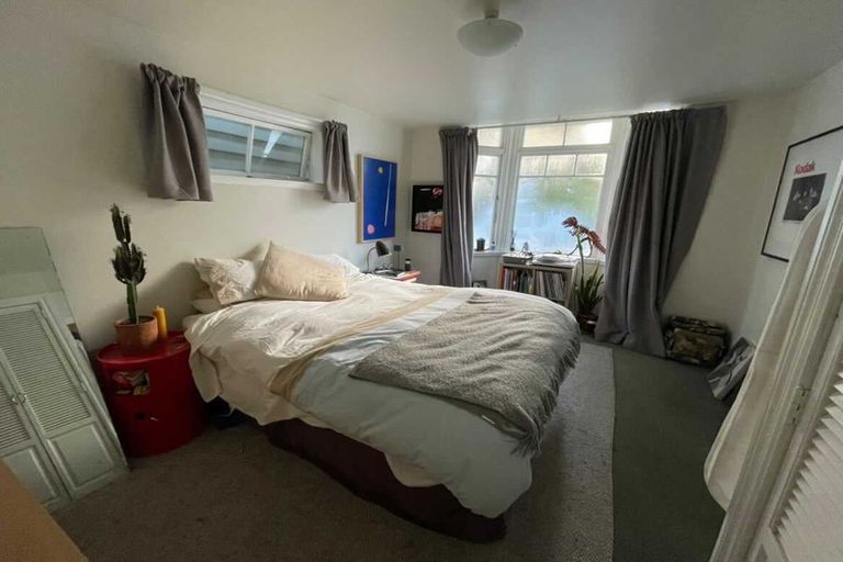 Photo of property in 82 Elizabeth Street, Mount Victoria, Wellington, 6011