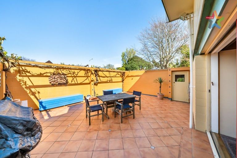 Photo of property in 20 Wai-iti Crescent, Woburn, Lower Hutt, 5010