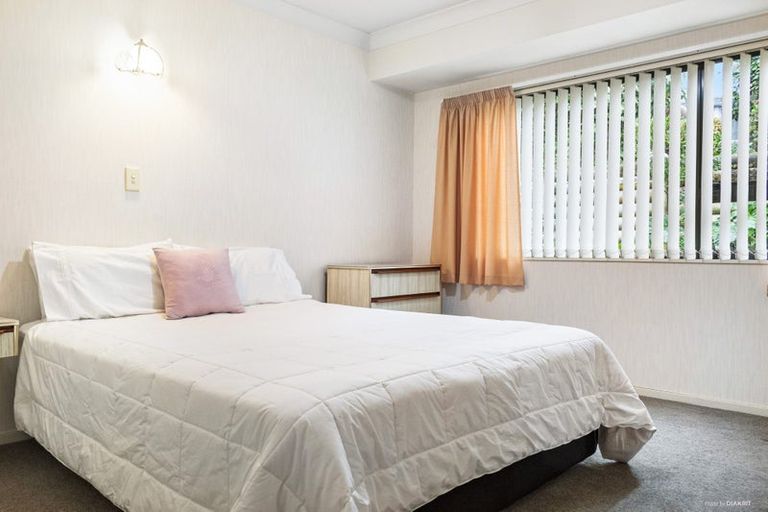 Photo of property in 20 Western Heights Drive, Western Heights, Hamilton, 3200