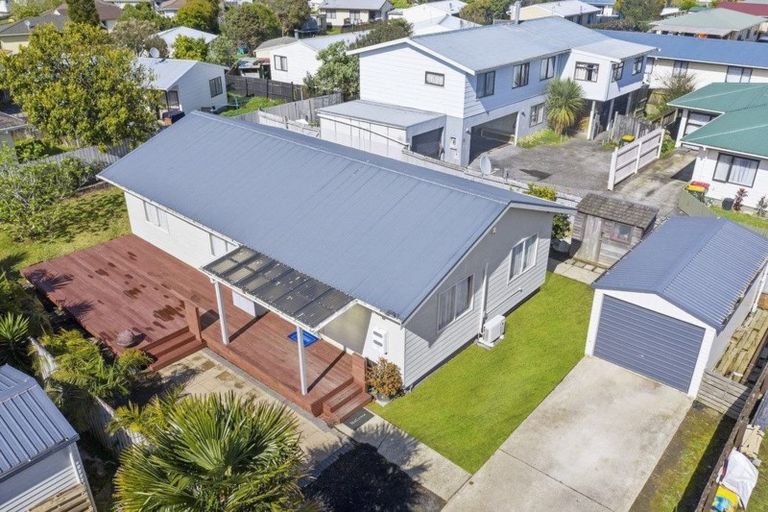 Photo of property in 85 Templeton Place, Clendon Park, Auckland, 2103