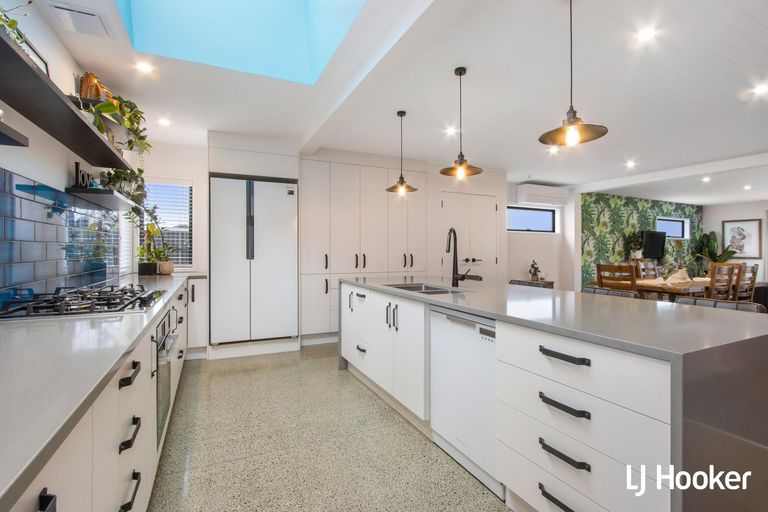 Photo of property in 38b Hillview Road, Waihi Beach, 3611