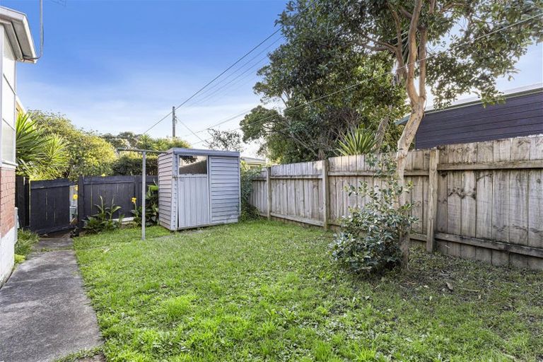 Photo of property in 4112/110 East Coast Road, Forrest Hill, Auckland, 0620