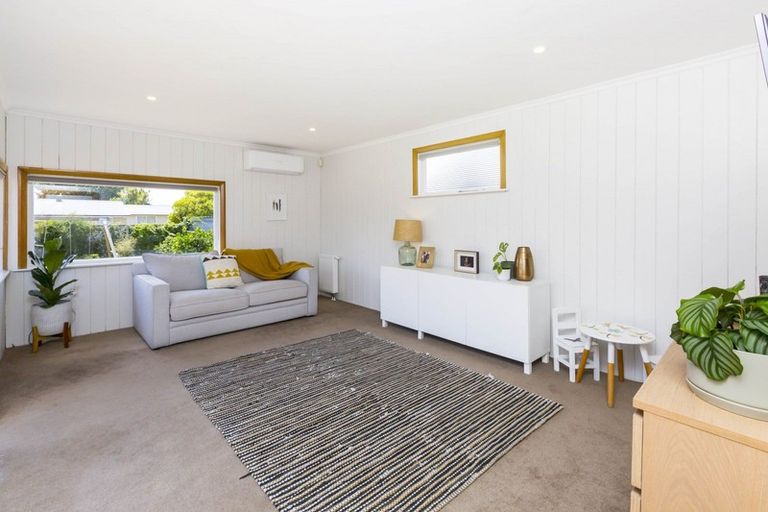 Photo of property in 7 Raukawa Grove, Trentham, Upper Hutt, 5018