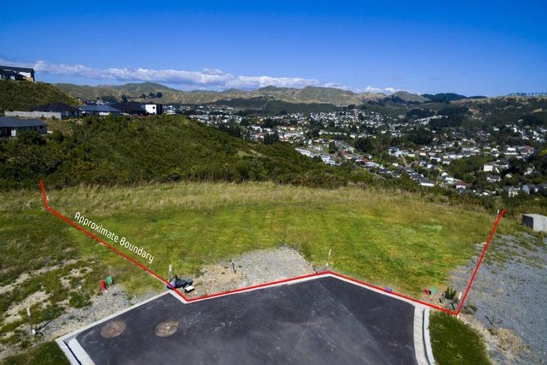 Photo of property in 8 Paul Adams Way, Aotea, 5024