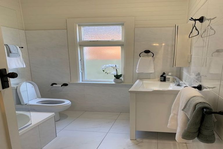 Photo of property in 40 Marne Street, Hokowhitu, Palmerston North, 4410