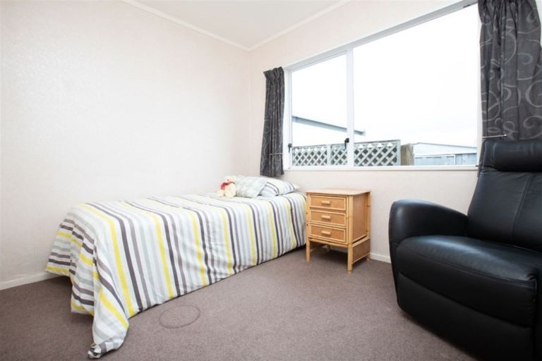 Photo of property in 2 Caesar Roose Drive, Glenview, Hamilton, 3206