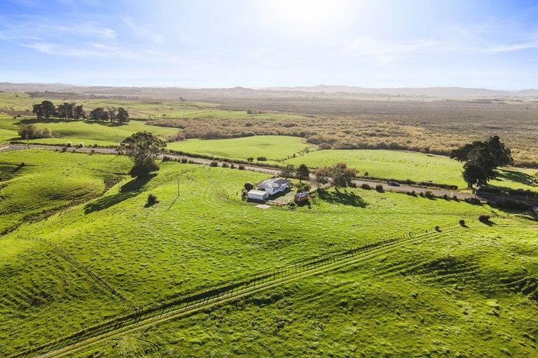 Photo of property in 634 Island Block Road, Island Block, Te Kauwhata, 3782