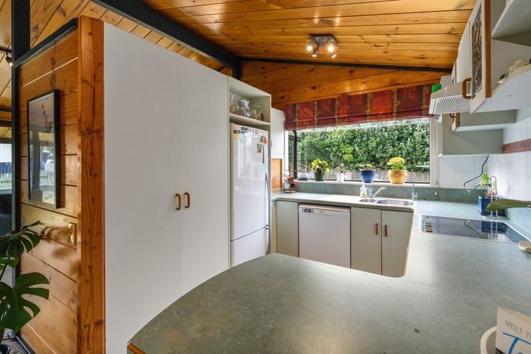 Photo of property in 27 Charles Street, Levin, 5510