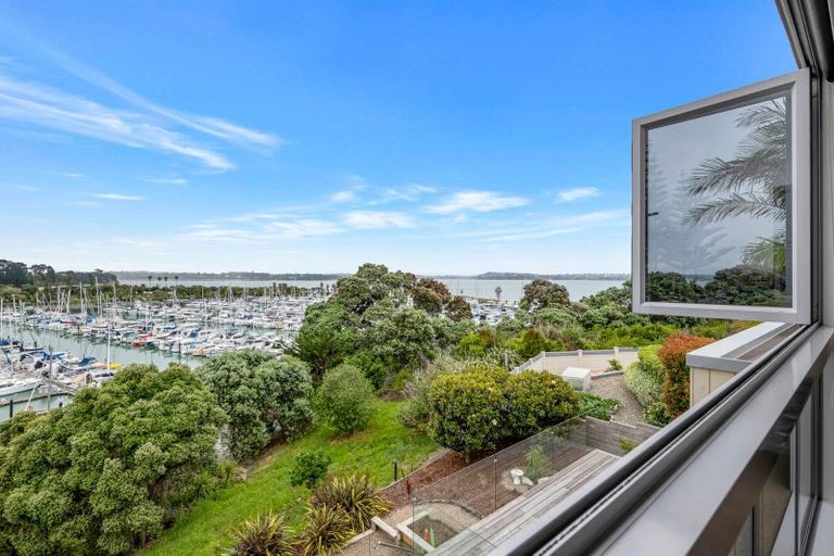 Photo of property in 81 Pine Harbour Parade, Beachlands, Auckland, 2018