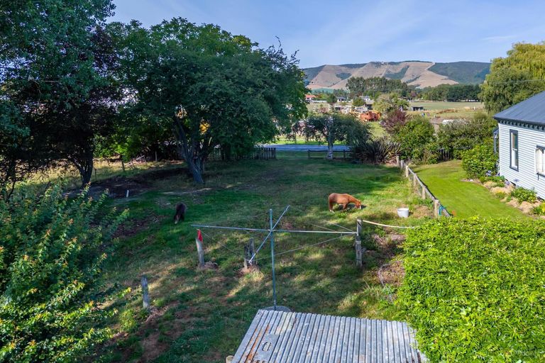 Photo of property in 70 Parsonage Road, Waimate, 7978