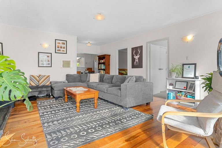 Photo of property in 1899 Paparoa Valley Road, Paparoa, 0571