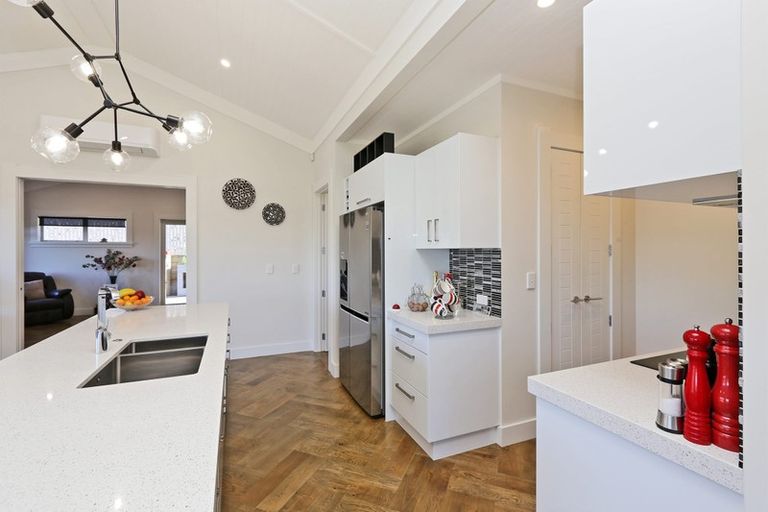 Photo of property in 5 Ridgeway Terrace, Taradale, Napier, 4112