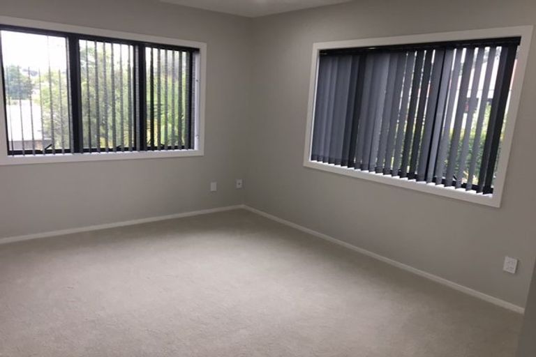 Photo of property in 62 Woodglen Road, Glen Eden, Auckland, 0602