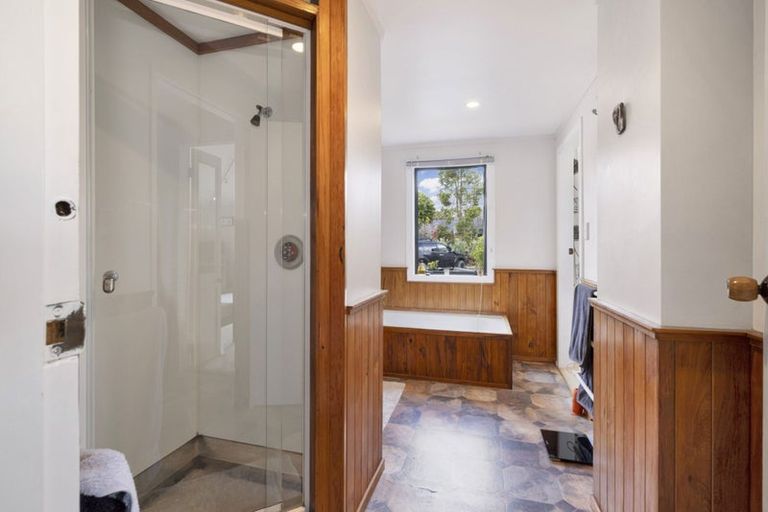 Photo of property in 225 Waitohu Valley Road, Otaki, 5583
