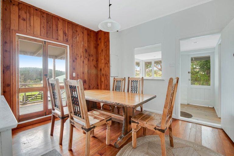 Photo of property in 22 Hafton Road, Kaukapakapa, 0984