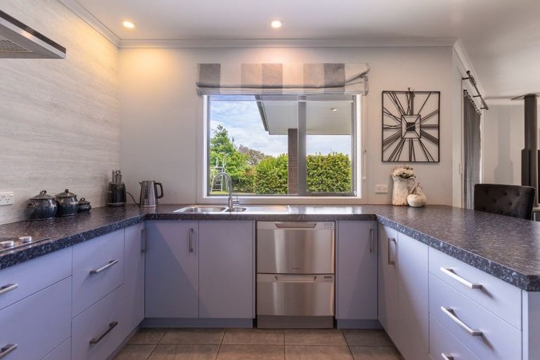 Photo of property in 8 Gordon Street, Woodville, 4920