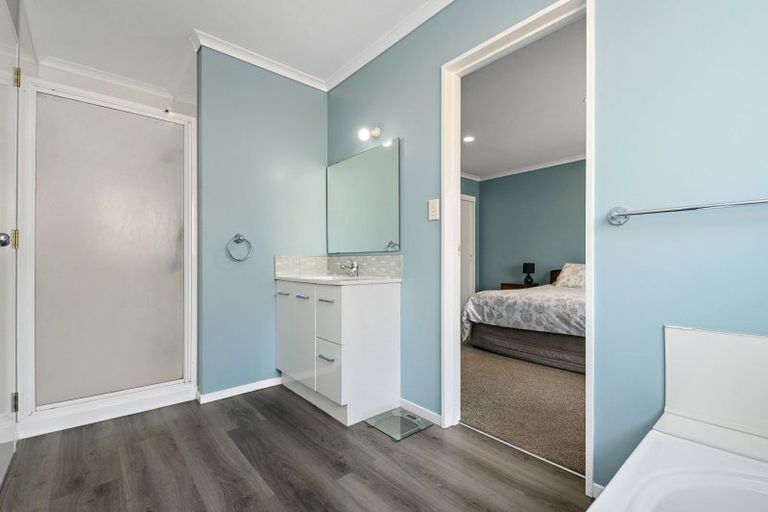 Photo of property in 75 Basley Road, Owhata, Rotorua, 3010