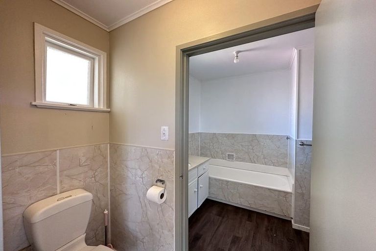 Photo of property in 44 Royston Street, Rosehill, Papakura, 2113