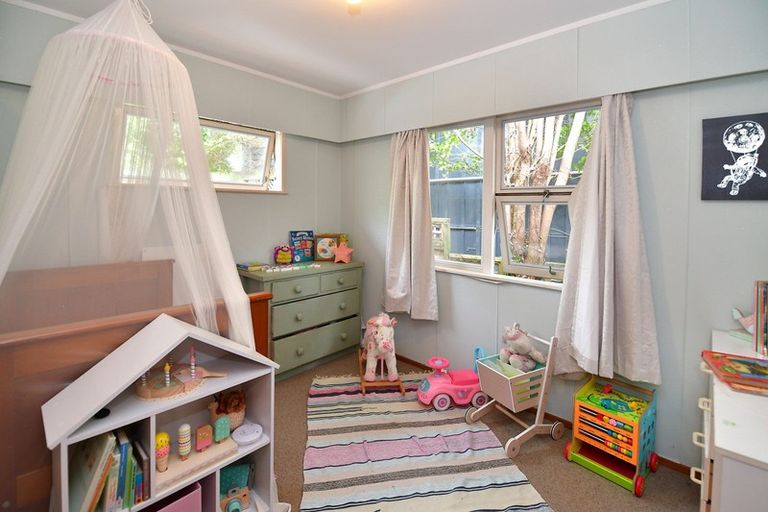 Photo of property in 46 Vipond Road, Stanmore Bay, Whangaparaoa, 0932