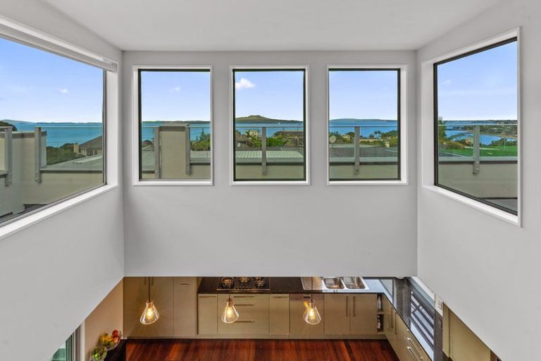 Photo of property in 5b Rahopara Street, Castor Bay, Auckland, 0620