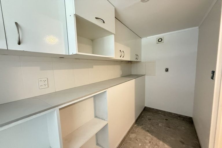 Photo of property in 1/12 Meadway, Sunnyhills, Auckland, 2010