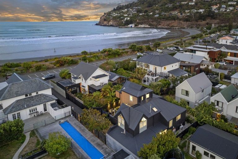 Photo of property in 102a Esplanade, Sumner, Christchurch, 8081