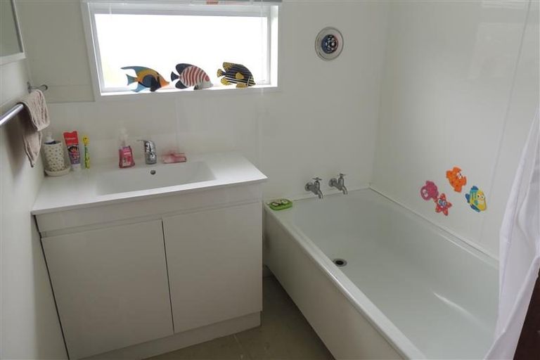 Photo of property in 10 Bruce Place, Highbury, Palmerston North, 4412