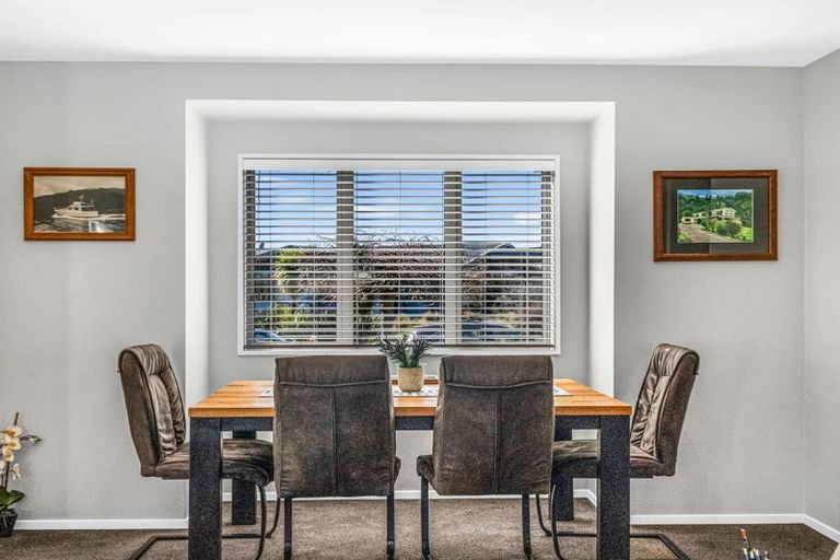 Photo of property in 2 Awa Place, Rangiora, 7400