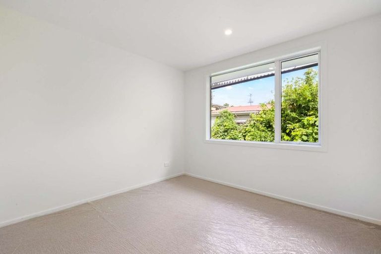 Photo of property in 6a Alston Avenue, Kelston, Auckland, 0602